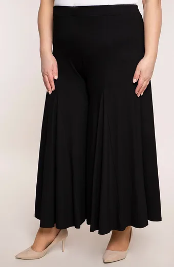Pantaloni culotte negri tricotați