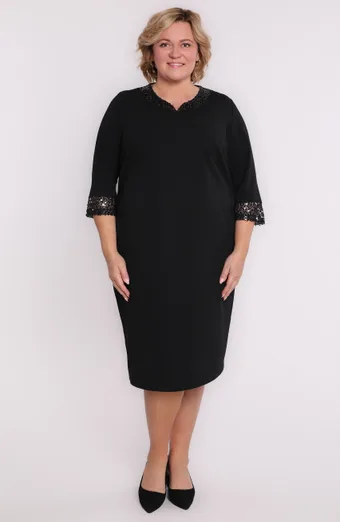 Rochie neagra cu decolteu stralucitor