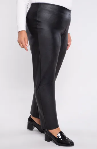 Pantaloni din piele negri
