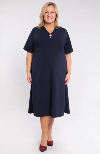 Rochie bleumarin cu brosa