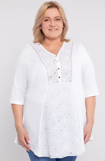 Model floral tunică albă