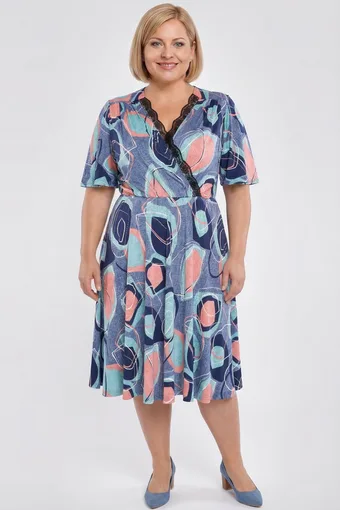 Rochie roz cu imprimeu și dantelă
