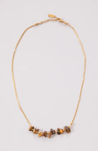 Colier de coral maro