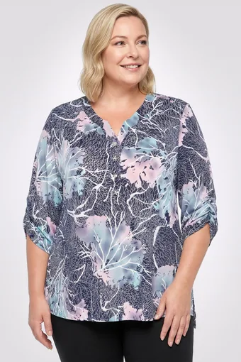 Bluză bleumarin cu modele albe și roz