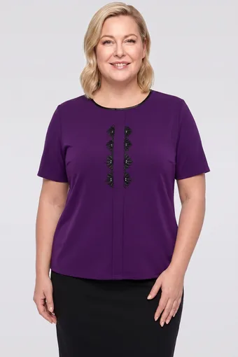 Bluză violet închis cu aplicație ajurata