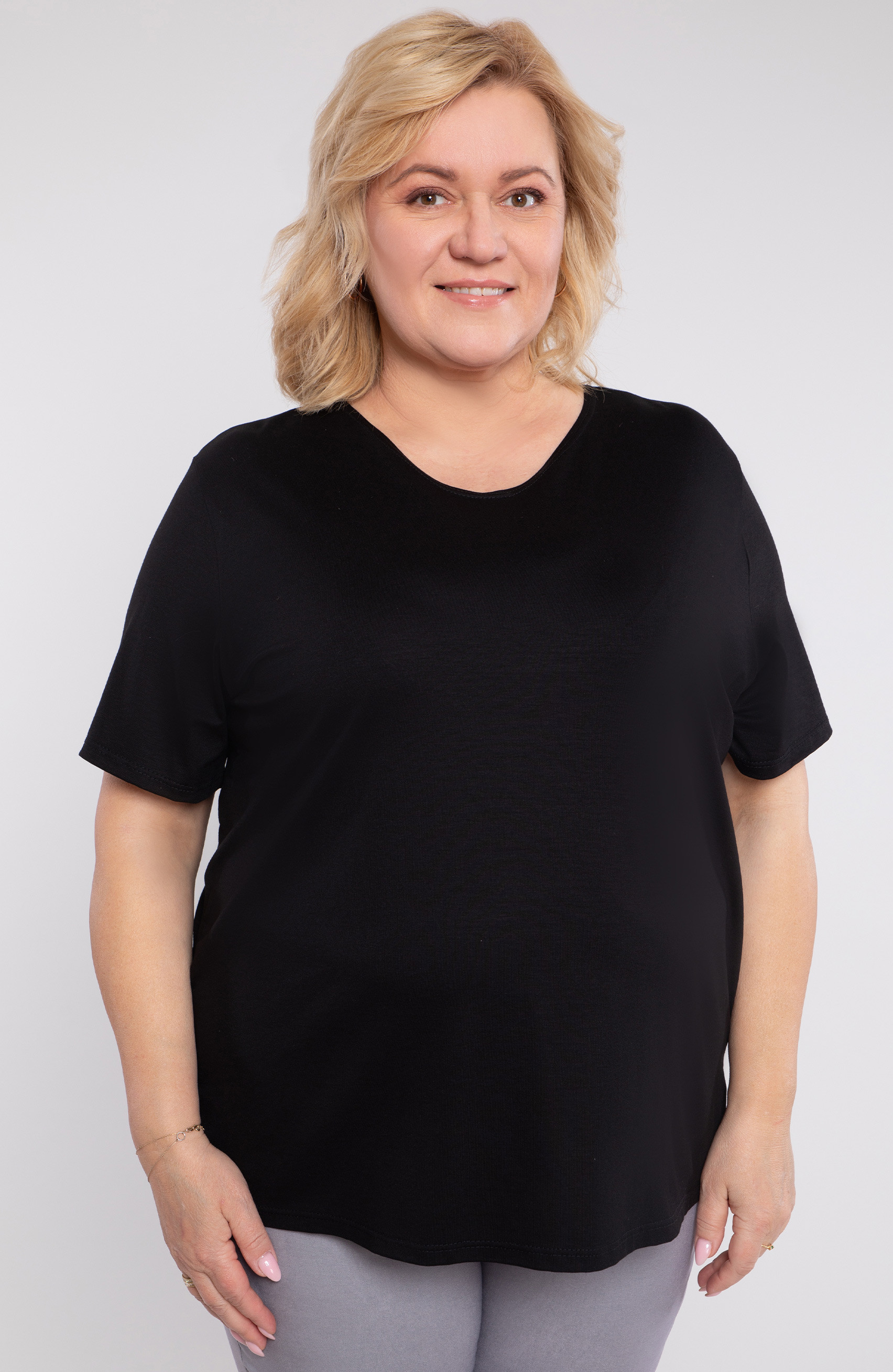 Bluza neagra tricotata
