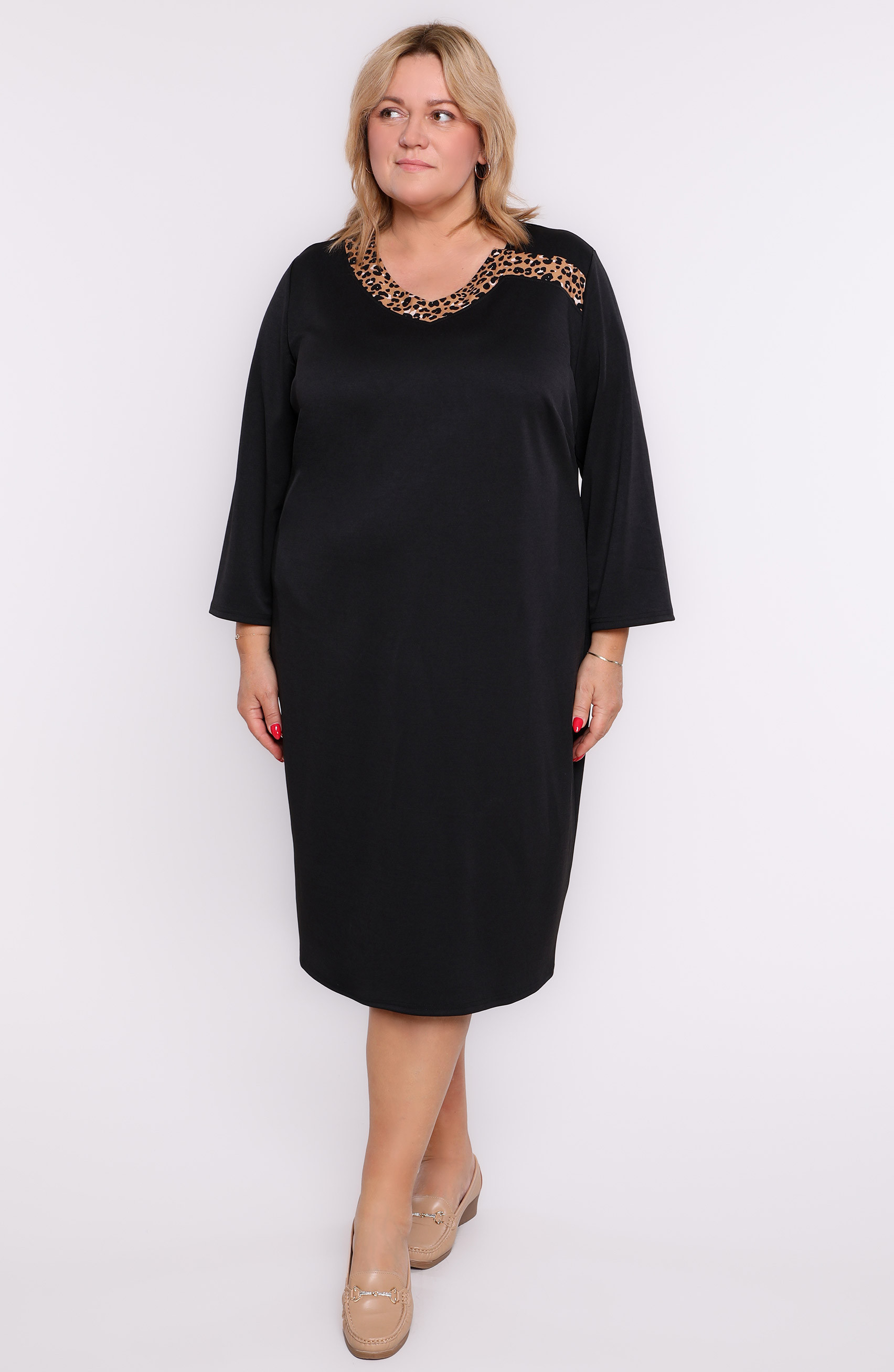 Rochie neagră cu decolteu leopard