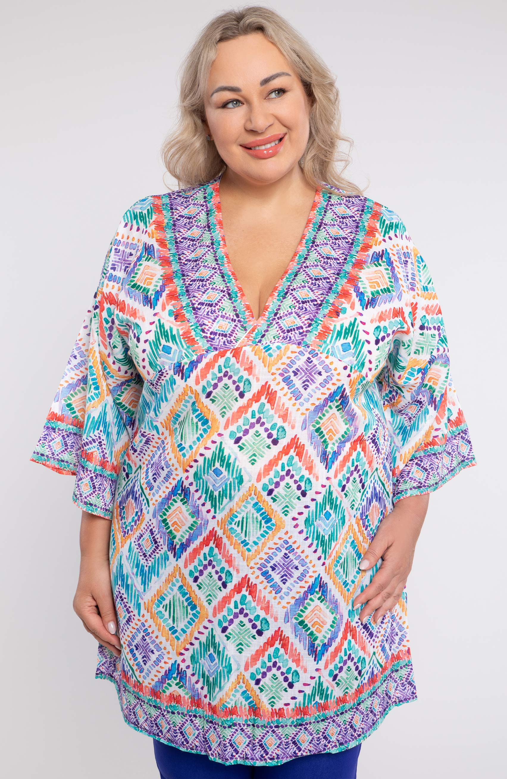 poncho colorat într-o nuanță de verde